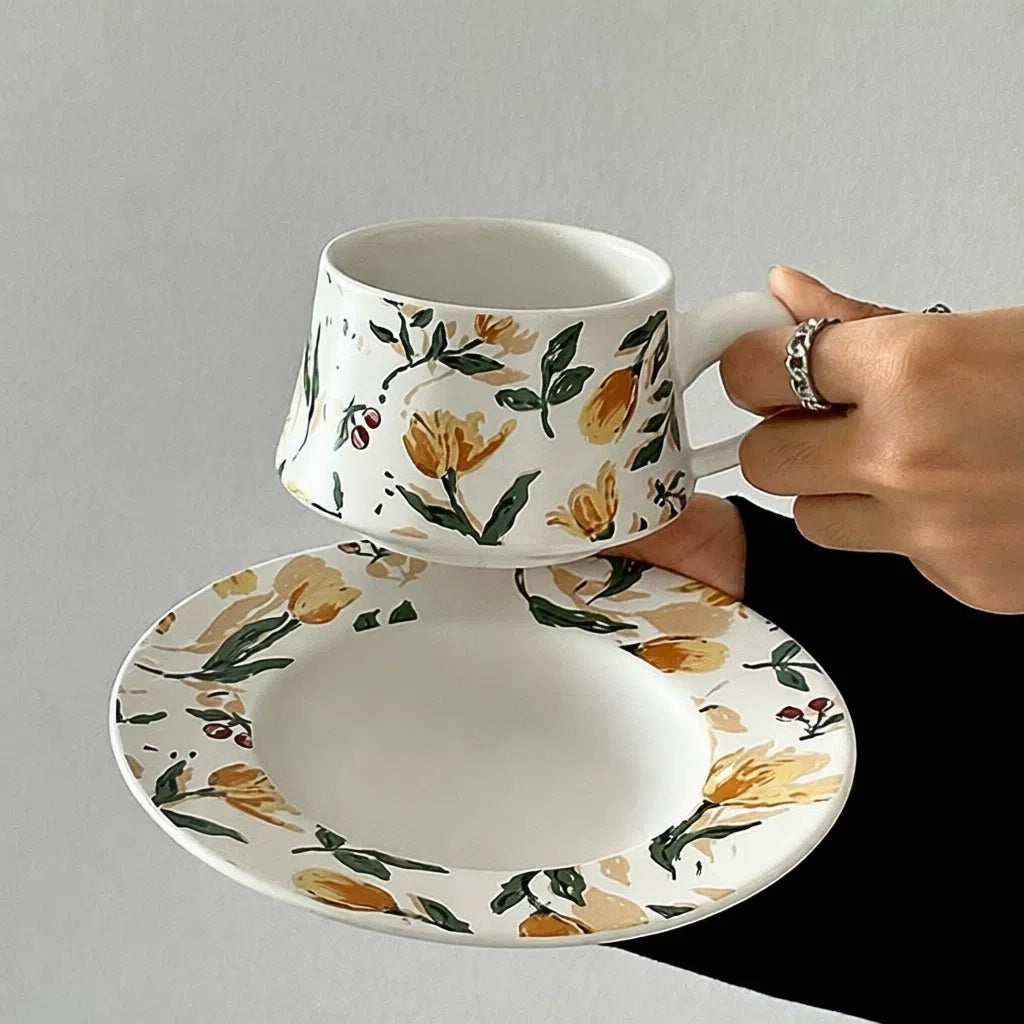 Vintage Tulip Coffee Cup & Saucer - Velart Home