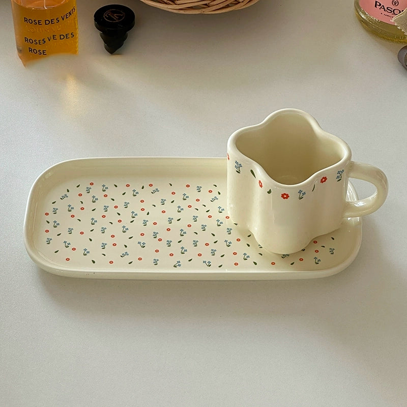 Elegant Tulip Illustrated Ceramic Cup & Saucer Set - Velart Home