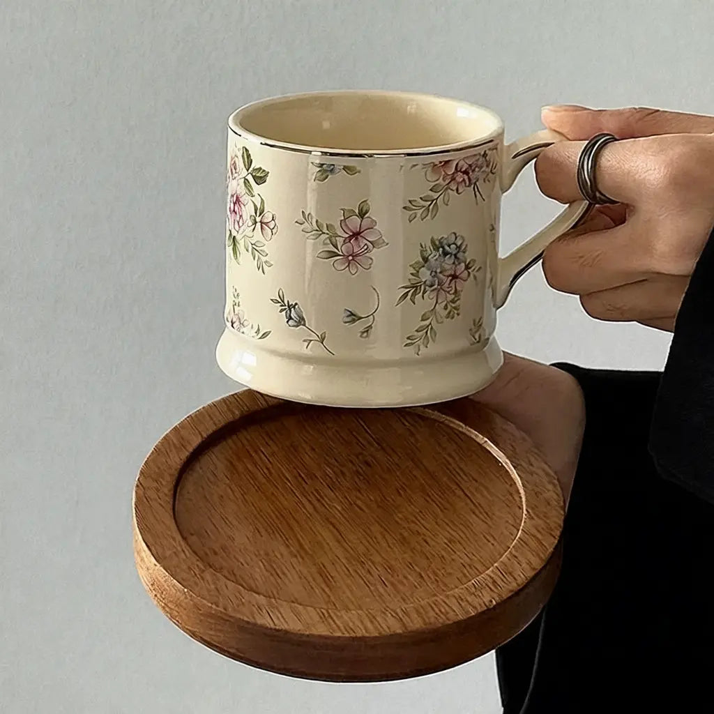 Vintage Gold-Painted Spring Flower Mug - Velart Home