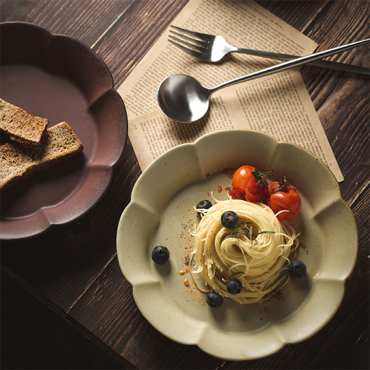 TERRACOTTA PETAL DINNER PLATE - Velart Home
