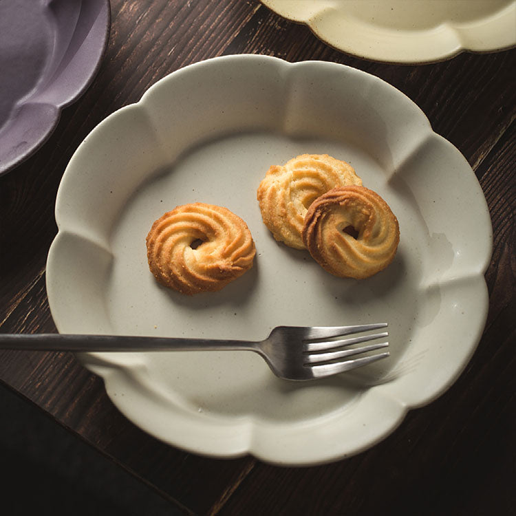 TERRACOTTA PETAL DINNER PLATE - Velart Home