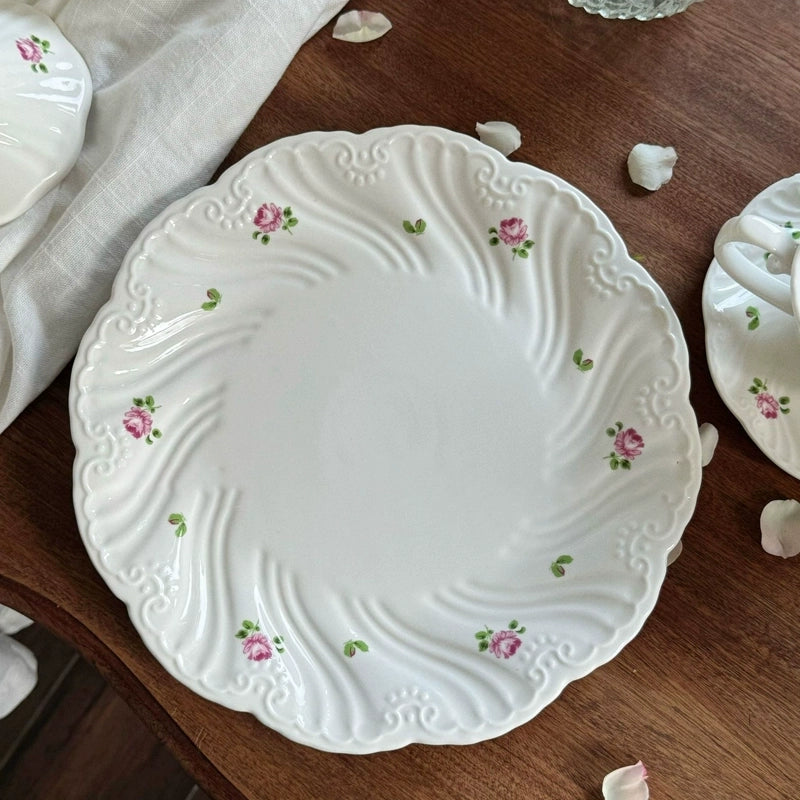 Rose Embossed Pleated Ceramic Plate - Velart Home