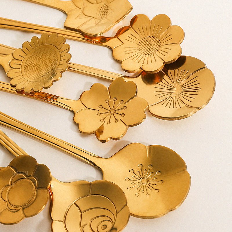 GOLDEN FLOWER SPOON FLATEWARE SET - Velart Home