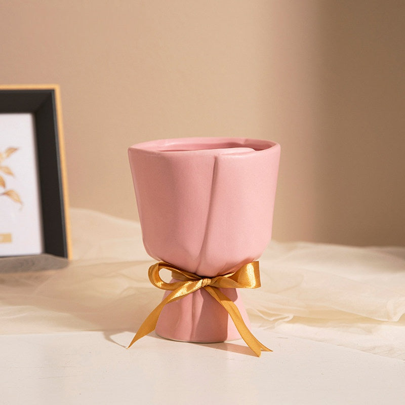 Hand Held Ceramic Flower Vase - VELART HOME